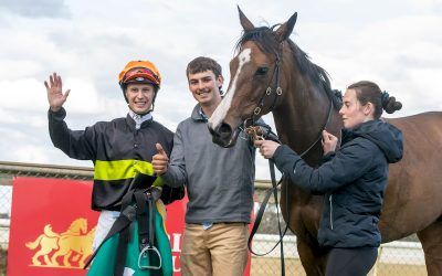 Chelsea Toff upstages stablemate at Echuca