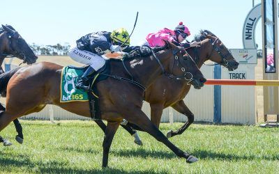 Hughie posts toughs out win on Boxing Day