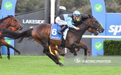 Charisse Impressive at Sandown Lakeside