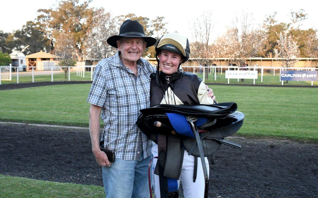 Donna Scott Secures Corowa Double