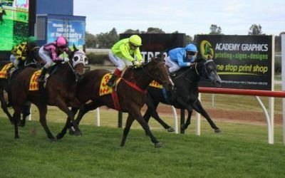 Uxorious Wins The Golden Topaz At Swan Hill Carnival