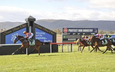 HAND IT IN wins the opening race on stand-alone Saturday at Scone