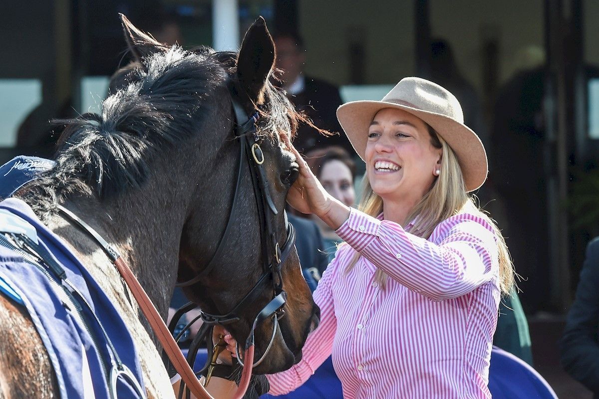 Inglis Premier wrap - welcome Charlotte Littlefield - Proven Thoroughbreds